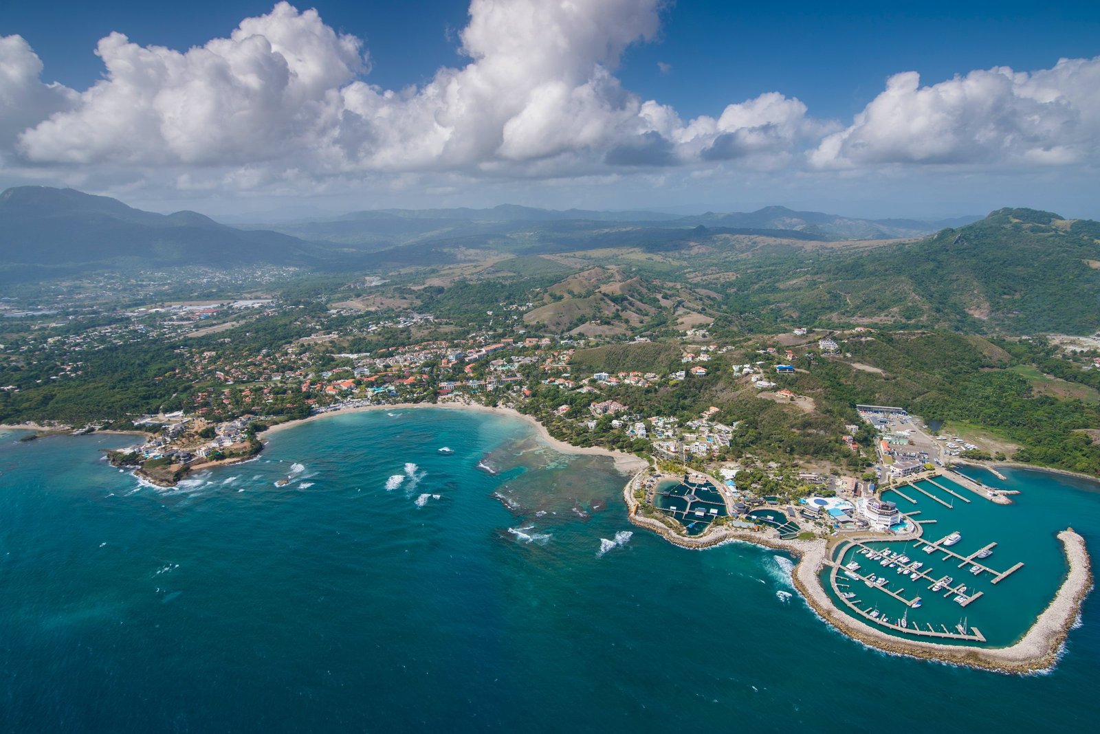 Puerto Plata bay, mountains, and historic coastline