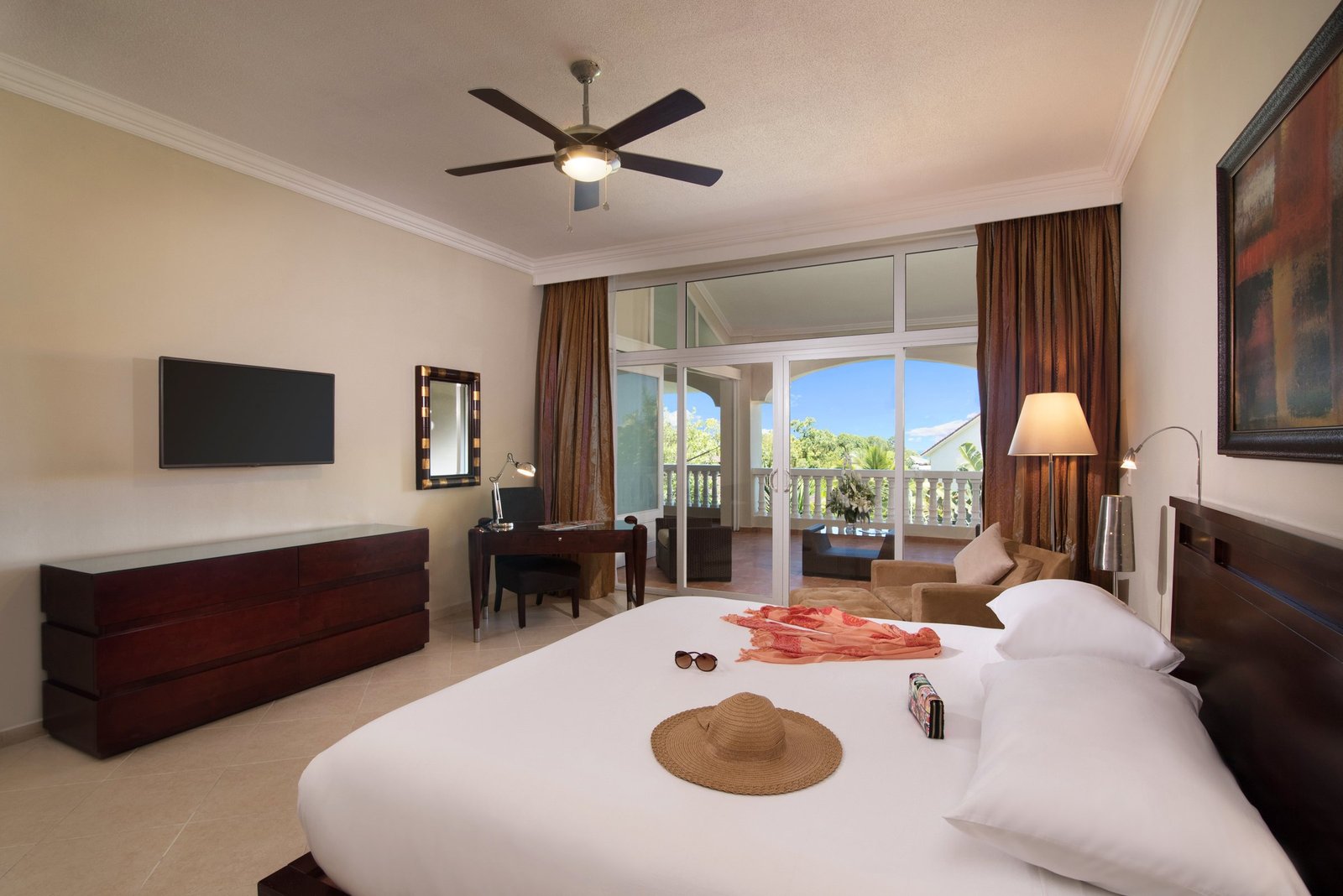 Presidential Suite lounge